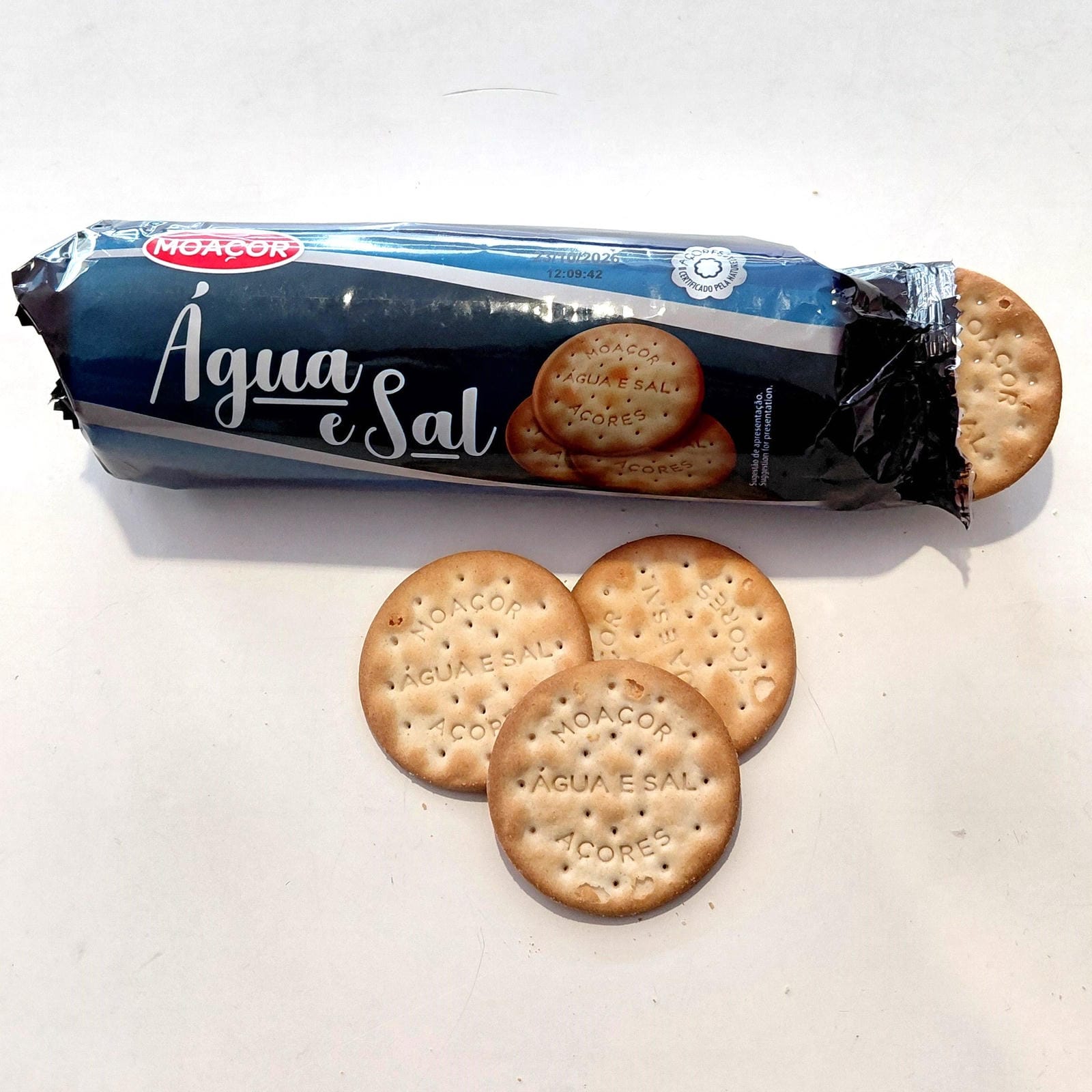 Salted Water Crackers 200g – Moaçor – Traditional Azores Snack opened